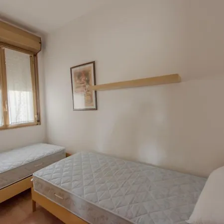 Peaceful Flat Only 400m From The Beach - Beahost